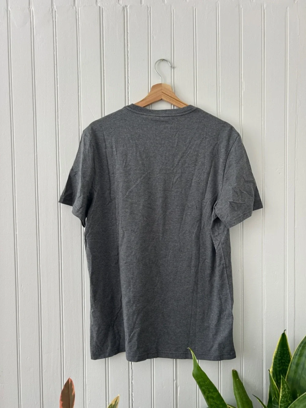 Everlane Men's Crew Neck T-Shirt - Charcoal Gray - Picture 4 of 4